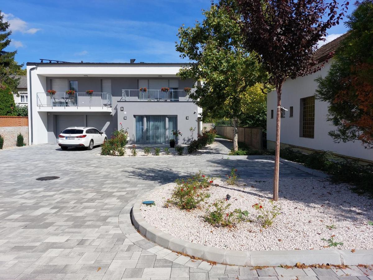 Linden Apartman 104 - Adults Only Mosonmagyaróvár 외부 사진